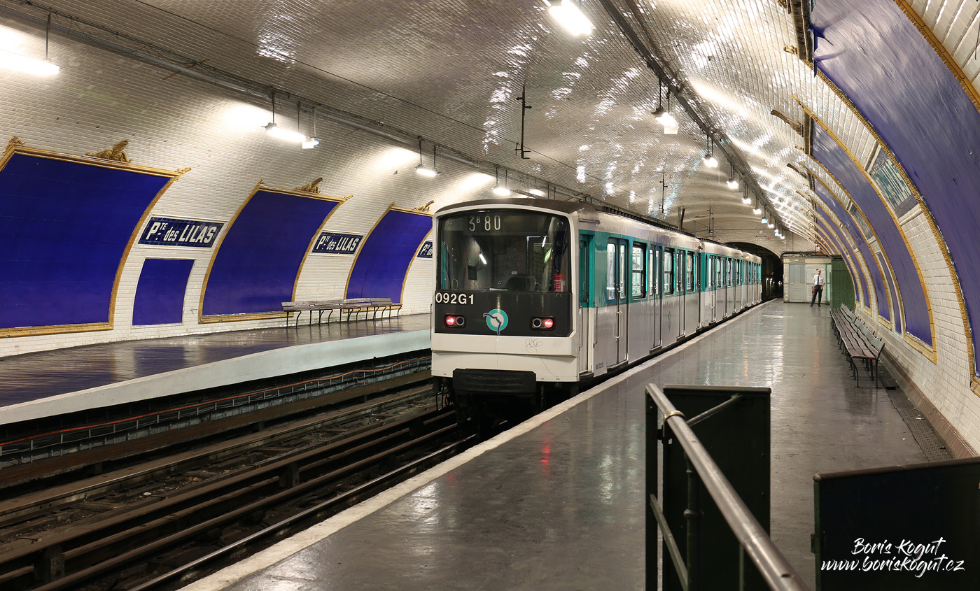 Закрытая станция «Порт-де-Лила — Синема»