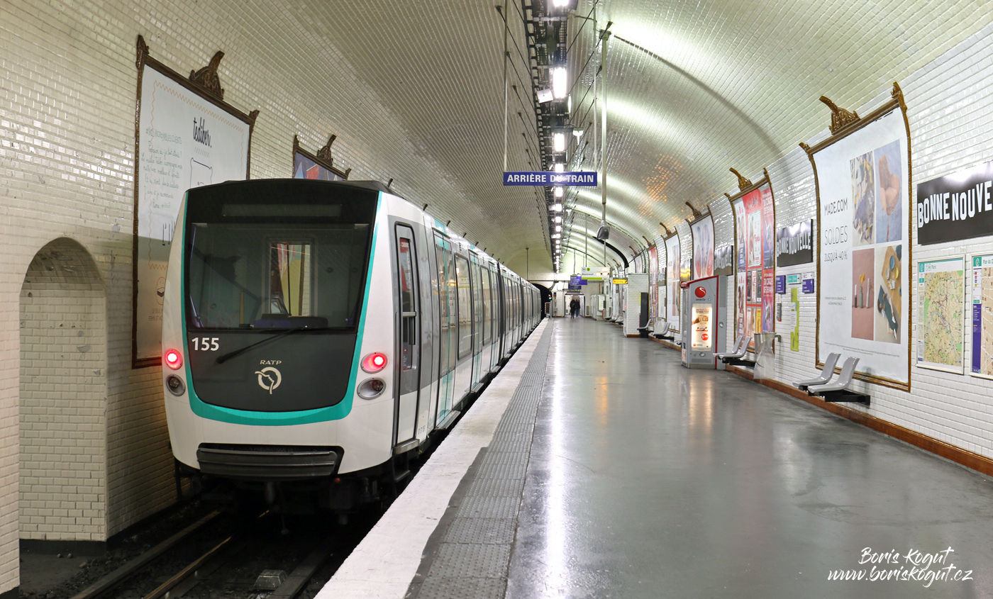Станция «Бон Нувель» линии 9 